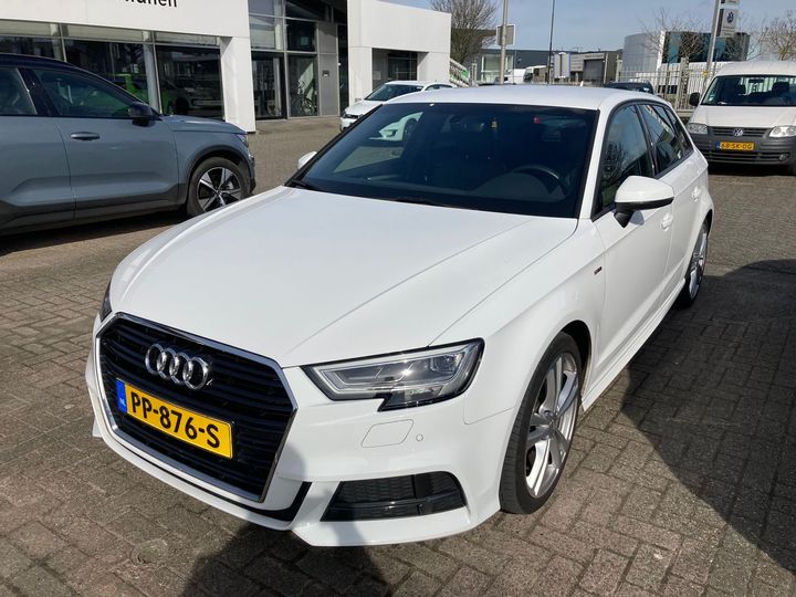 AUDI A3 SPORTBACK 2017 wauzzz8v2ja022382