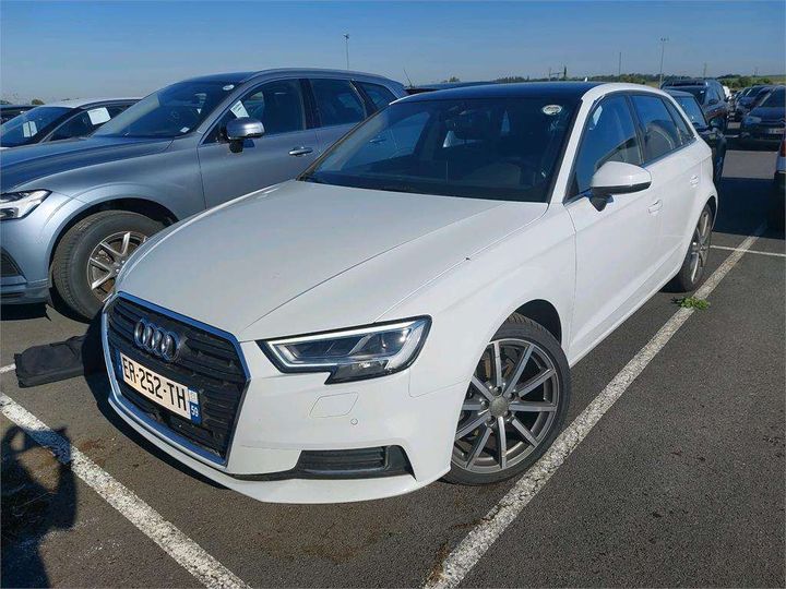 AUDI A3 SPORTBACK 2017 wauzzz8v2ja051204