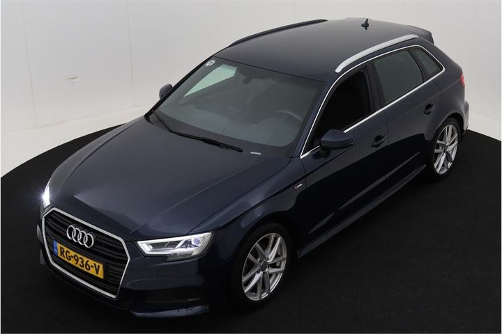 AUDI A3 SPORTBACK 2018 wauzzz8v2ja058959