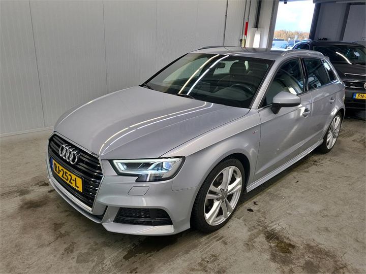 AUDI A3 2018 wauzzz8v2ja059612