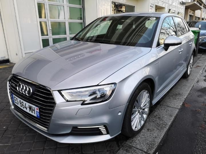 AUDI A3 SPORTBACK 2017 wauzzz8v2ja065183