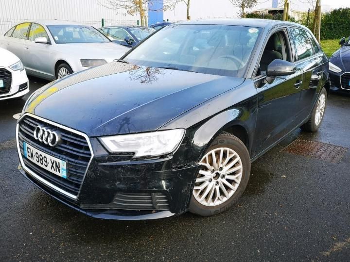 AUDI A3 SPORTBACK 2018 wauzzz8v2ja087703