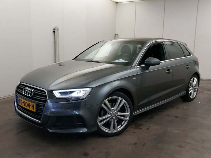 AUDI A3 2018 wauzzz8v2ja109148