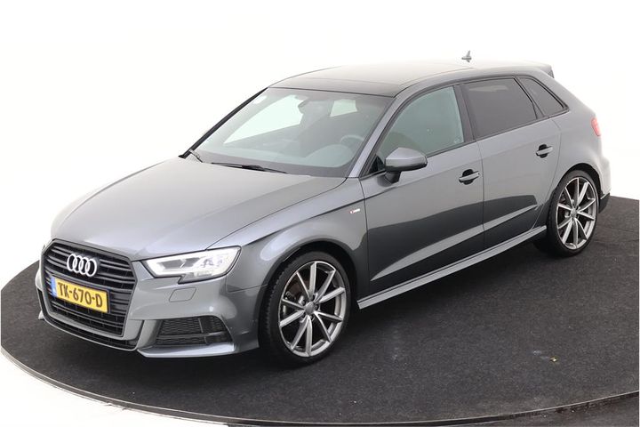 AUDI A3 SPORTBACK 2018 wauzzz8v2ja111448