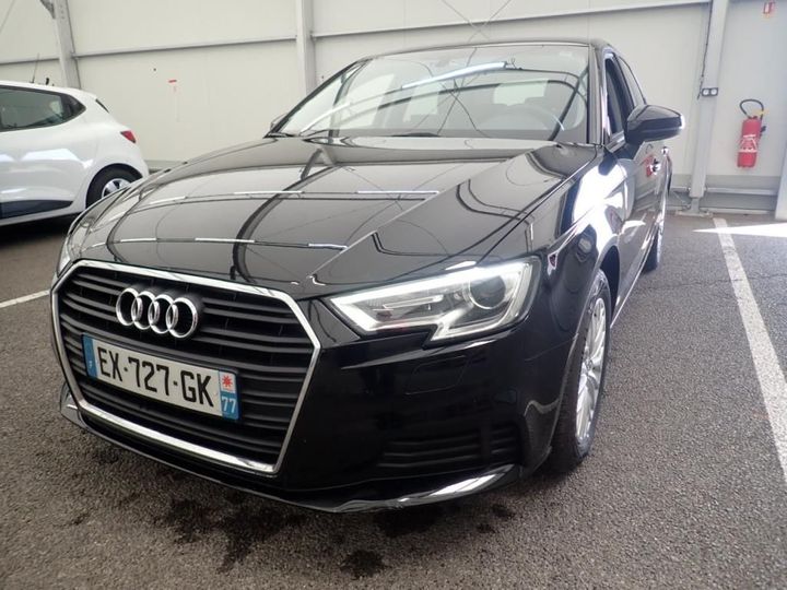 AUDI A3 SPORTBACK 2018 wauzzz8v2ja115130