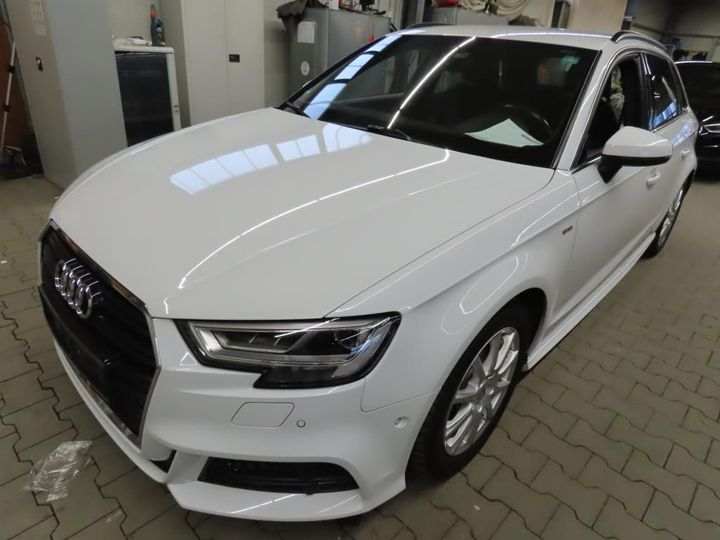 AUDI A3 SPORTBACK 2018 wauzzz8v2ja127889