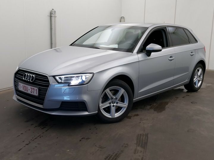 AUDI A3 2018 wauzzz8v2ja135152