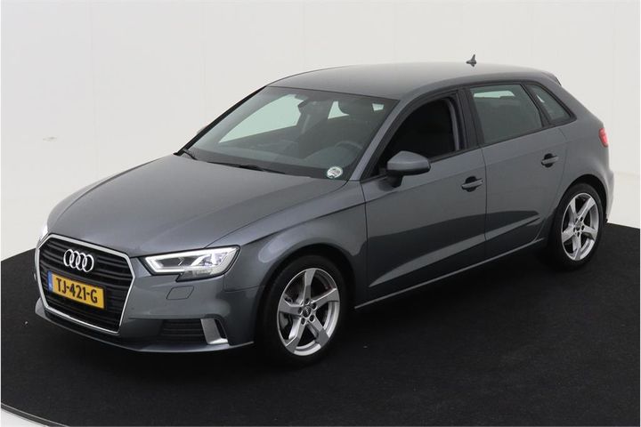 AUDI A3 SPORTBACK 2018 wauzzz8v2ja141999