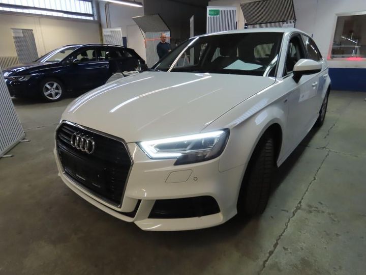 AUDI A3 2018 wauzzz8v2ja150153