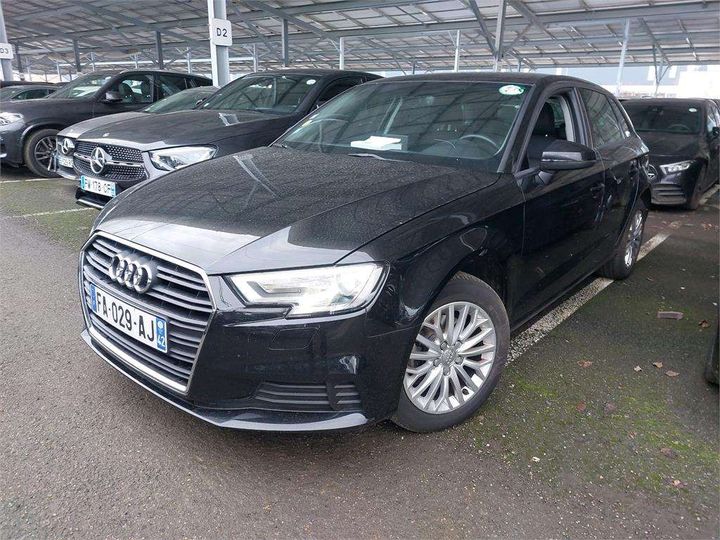 AUDI A3 SPORTBACK 2018 wauzzz8v2ja153246