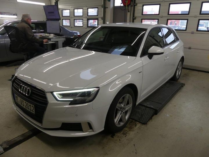 AUDI A3 2019 wauzzz8v2ka082793