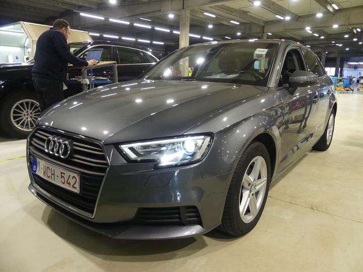 AUDI A3 SPORTBACK 2019 wauzzz8v2ka084074