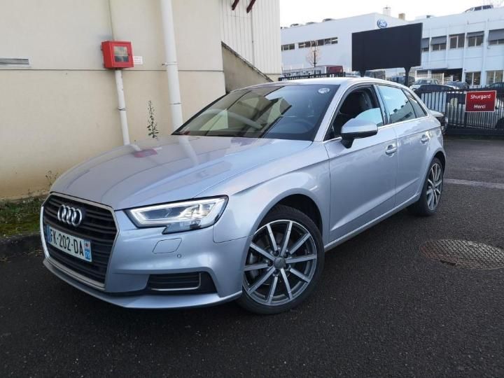 AUDI A3 SPORTBACK 2019 wauzzz8v2la012082