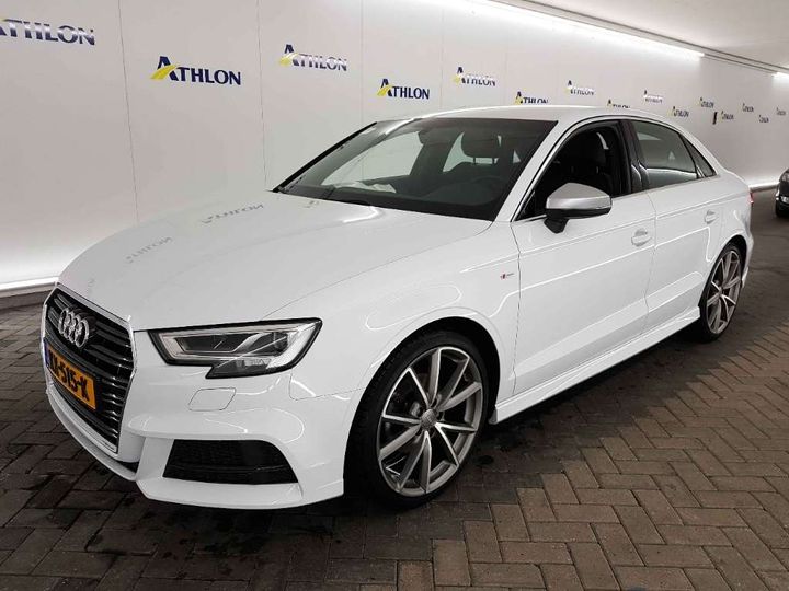 AUDI A3 LIMOUSINE 2017 wauzzz8v3h1024037