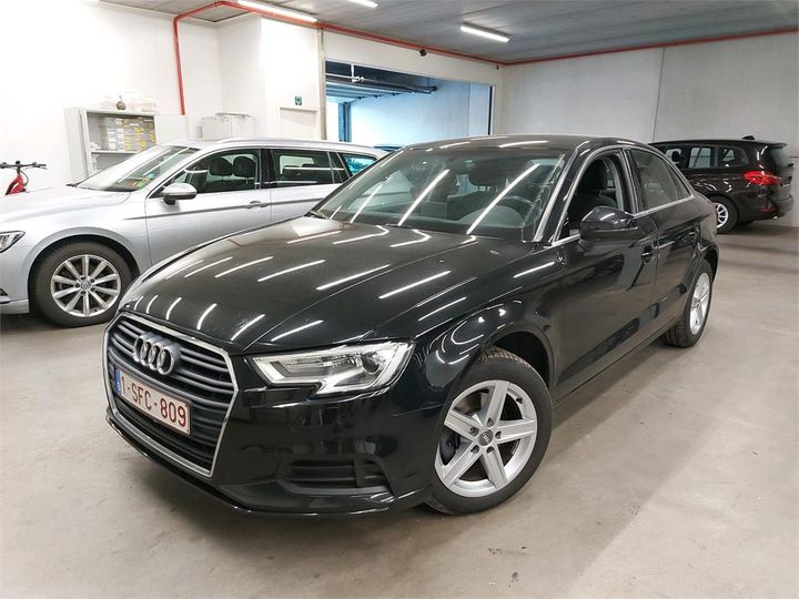 AUDI A3 BERLINE 2017 wauzzz8v3h1071701