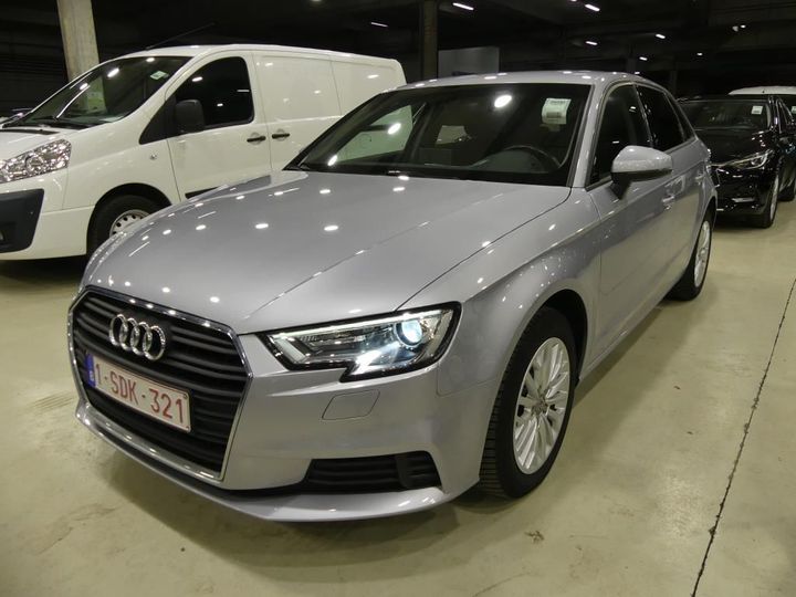 AUDI A3 SPORTBACK 2017 wauzzz8v3ha113638