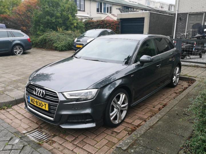 AUDI A3 SPORTBACK 2017 wauzzz8v3ha125871