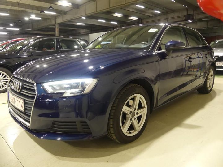 AUDI A3 SPORTBACK 2017 wauzzz8v3ha143884