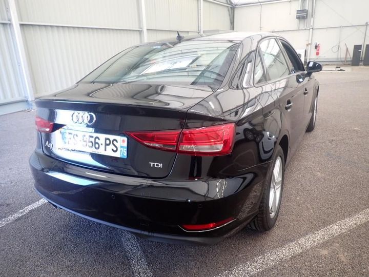 AUDI A3 BERLINE 2017 wauzzz8v3j1037974