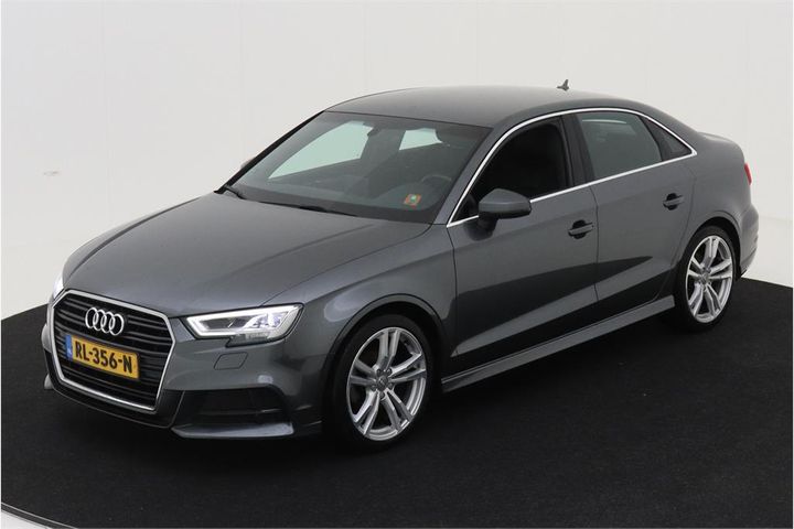 AUDI A3 LIMOUSINE 2018 wauzzz8v3j1043094