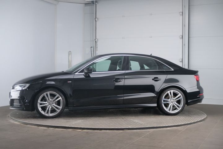 AUDI A3 LIMOUSINE 2018 wauzzz8v3j1043287