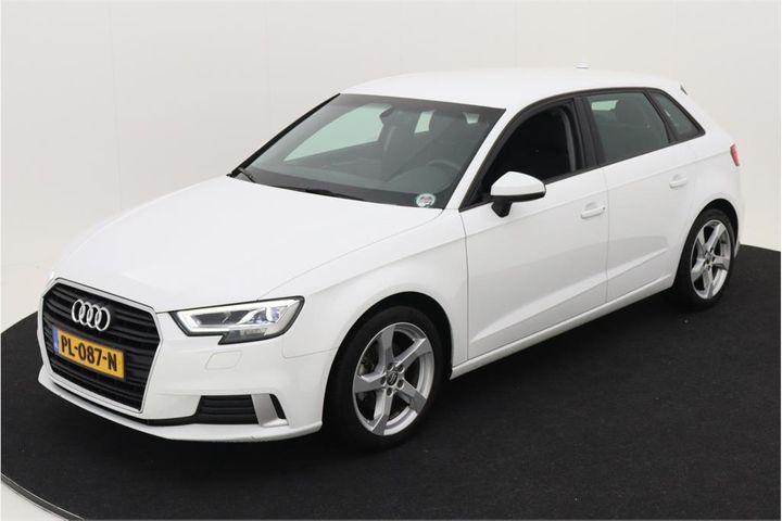 AUDI A3 SPORTBACK 2017 wauzzz8v3ja017305