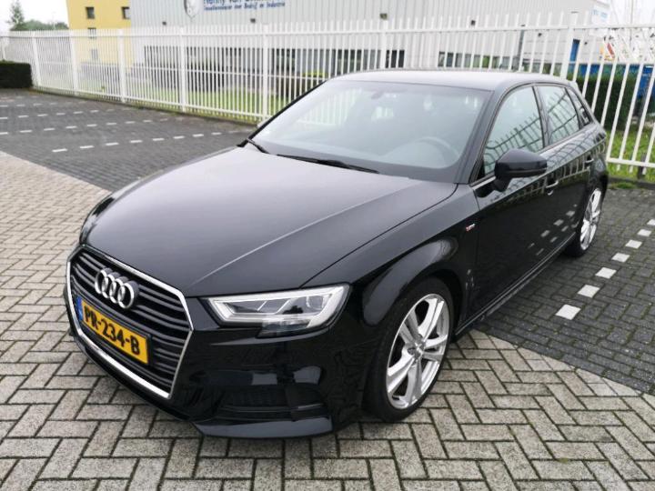 AUDI A3 SPORTBACK 2017 wauzzz8v3ja026361