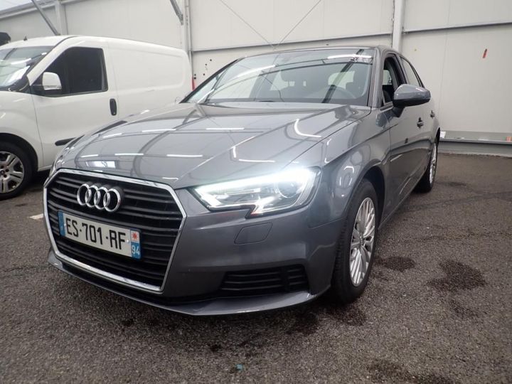 AUDI A3 SPORTBACK 2017 wauzzz8v3ja058632