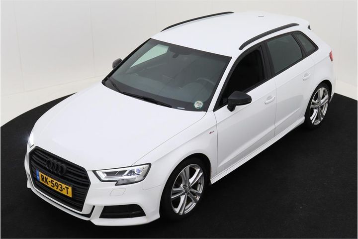 AUDI A3 SPORTBACK 2018 wauzzz8v3ja062213