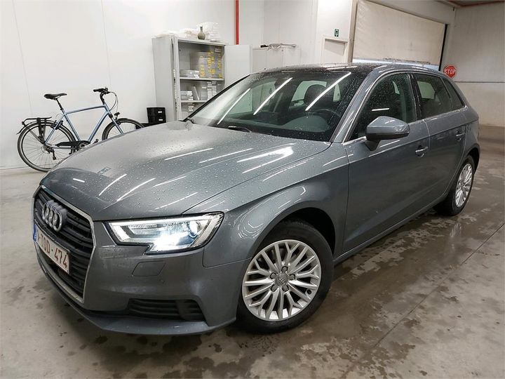 AUDI A3 SPORTBACK 2018 wauzzz8v3ja072384