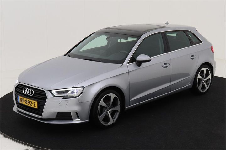 AUDI A3 SPORTBACK 2018 wauzzz8v3ja076967