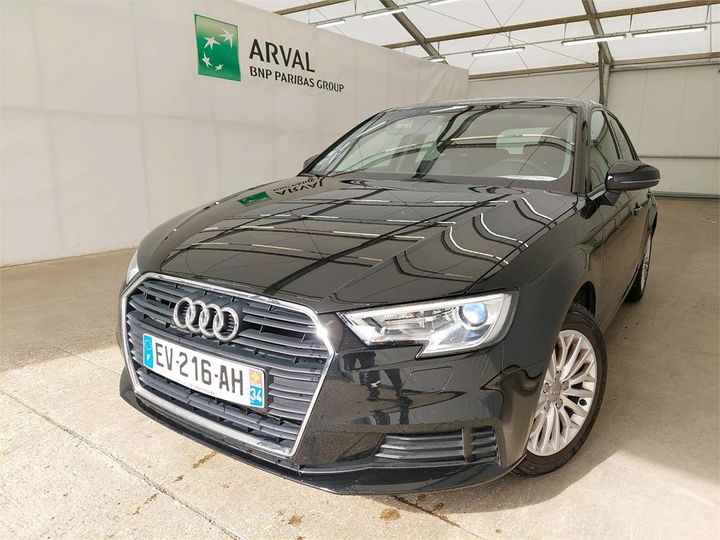 AUDI A3 SPORTBACK 2018 wauzzz8v3ja083742