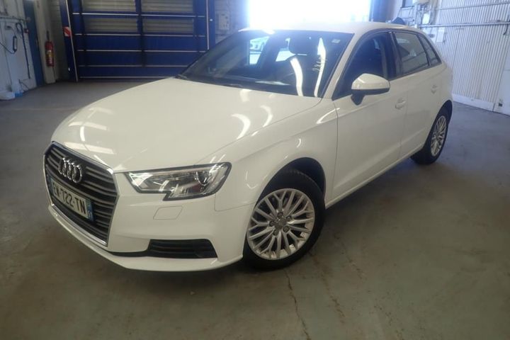 AUDI A3 SPORTBACK 2018 wauzzz8v3ja084874