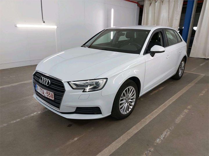 AUDI A3 SPORTBACK 2018 wauzzz8v3ja087144