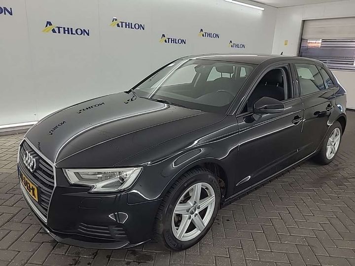 AUDI A3 SPORTBACK 2018 wauzzz8v3ja087578