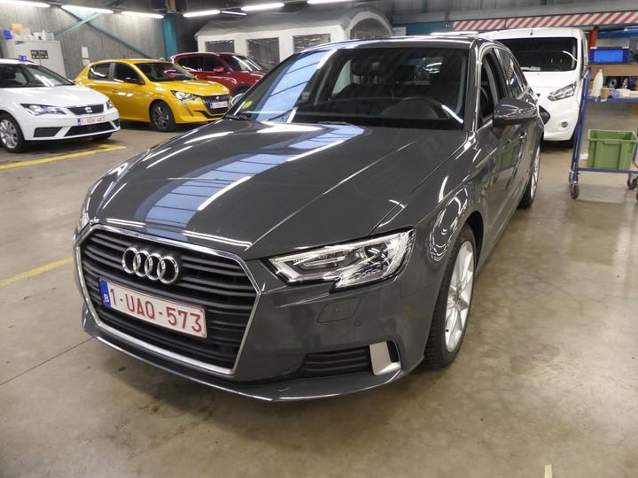 AUDI A3 SPORTBACK 2018 wauzzz8v3ja095583