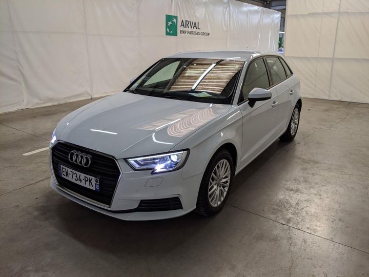 AUDI A3 SPORTBACK 2018 wauzzz8v3ja108297