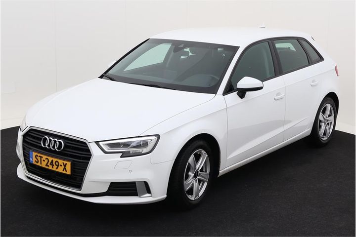 AUDI A3 SPORTBACK 2018 wauzzz8v3ja130414