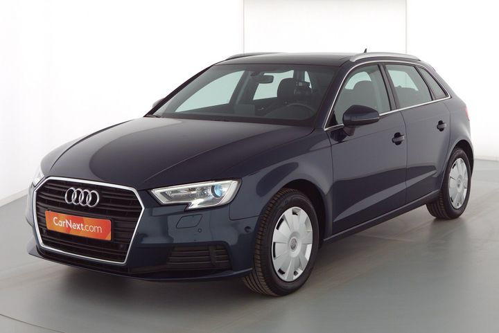 AUDI A3 SPORTBACK 2018 wauzzz8v3ja131370