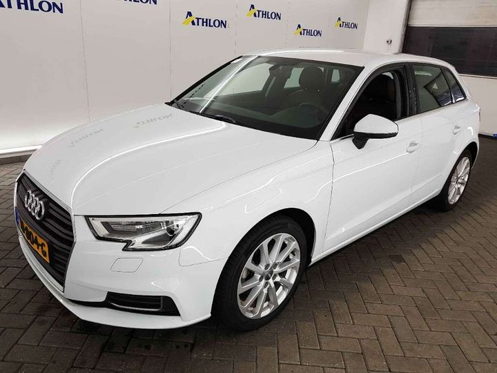 AUDI A3 SPORTBACK 2018 wauzzz8v3ja135144