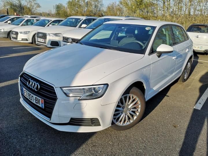 AUDI A3 SPORTBACK 2018 wauzzz8v3ja135919