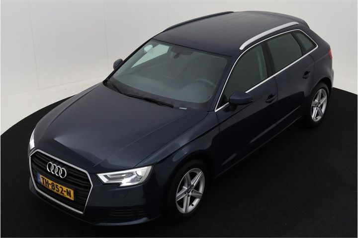 AUDI A3 SPORTBACK 2018 wauzzz8v3ja145169