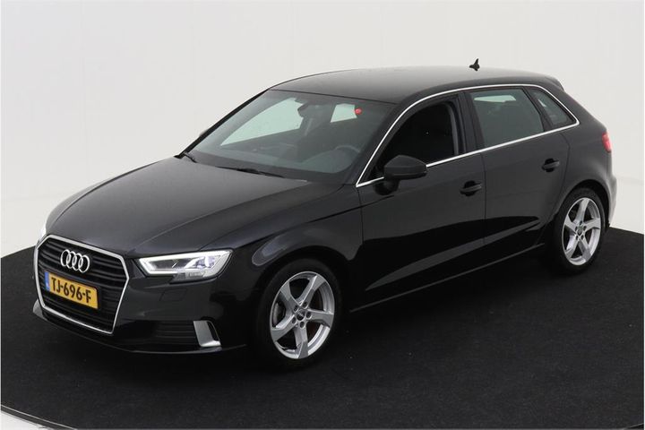 AUDI A3 SPORTBACK 2018 wauzzz8v3ja145530