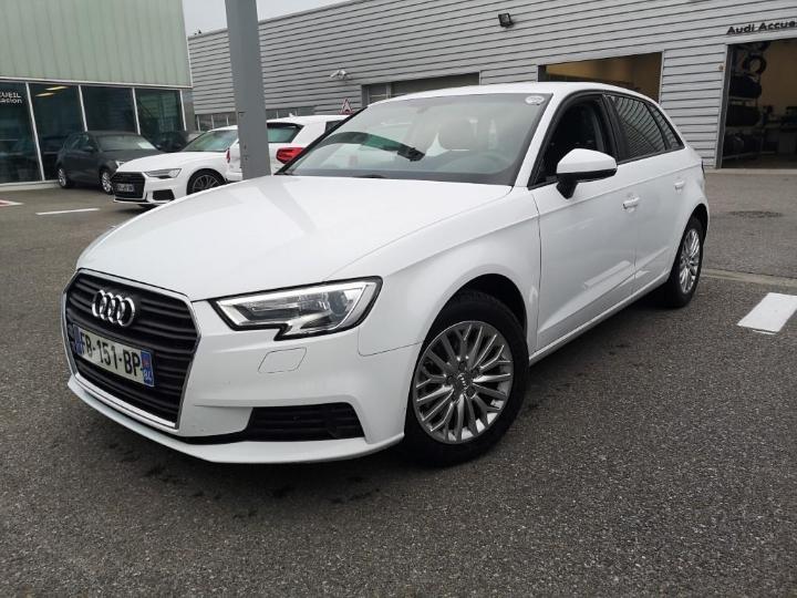 AUDI A3 SPORTBACK 2018 wauzzz8v3ja148363