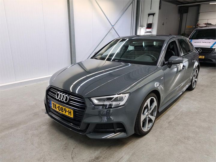 AUDI A3 2018 wauzzz8v3ja152929