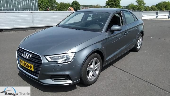 AUDI A3 LIMOUSINE 2018 wauzzz8v3k1009741