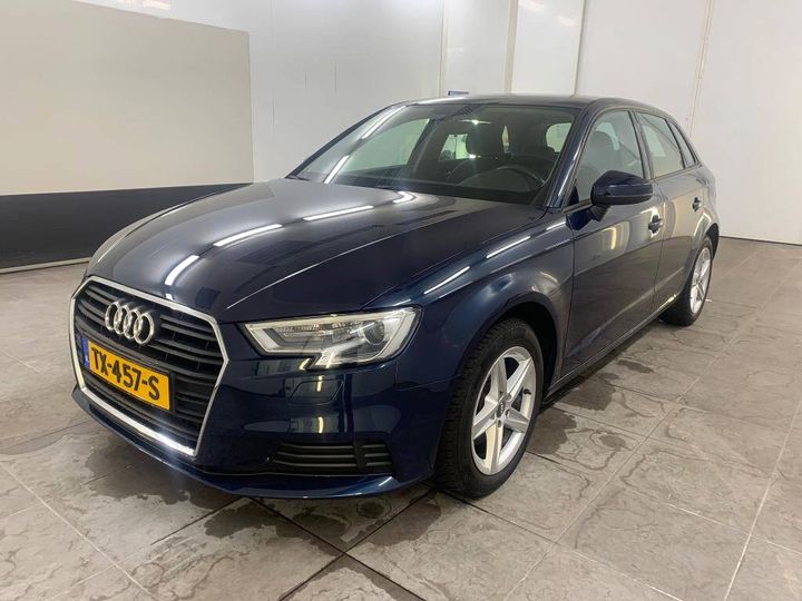 AUDI A3 SPORTBACK 2018 wauzzz8v3ka019217