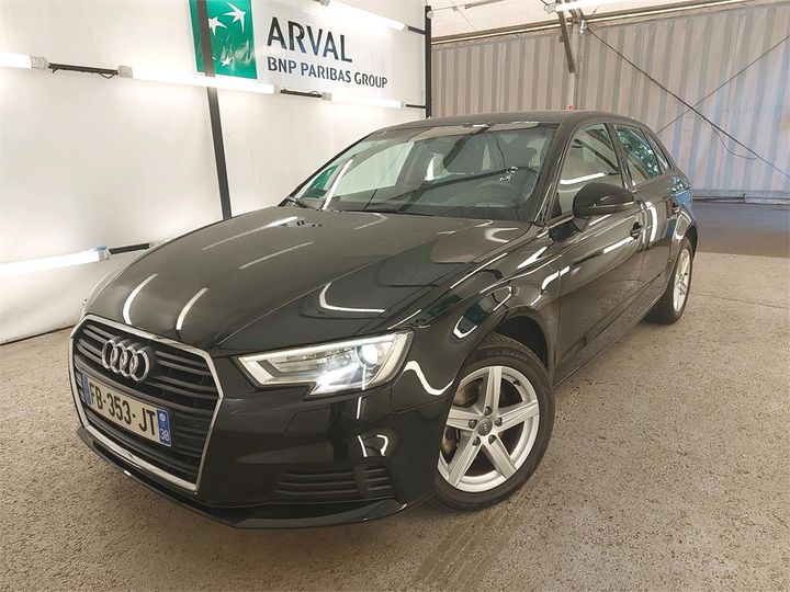 AUDI A3 SPORTBACK 2018 wauzzz8v3ka026264