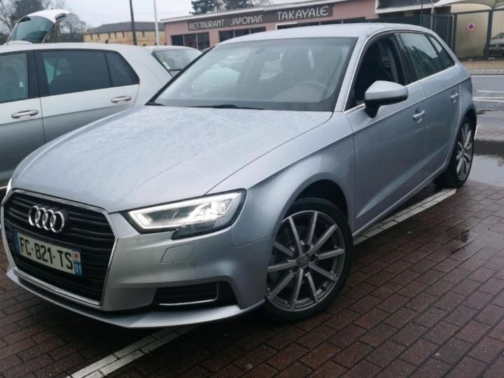 AUDI A3 SPORTBACK 2018 wauzzz8v3ka042917