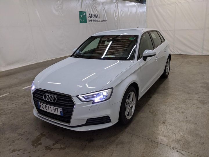 AUDI A3 SPORTBACK 2018 wauzzz8v3ka044022